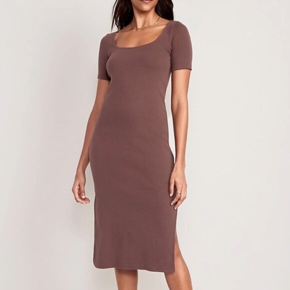 Old Navy - Fitted Short-Sleeve Rib-Knit Maxi Dress, Brown - Size M Petite - Picture 1 of 5